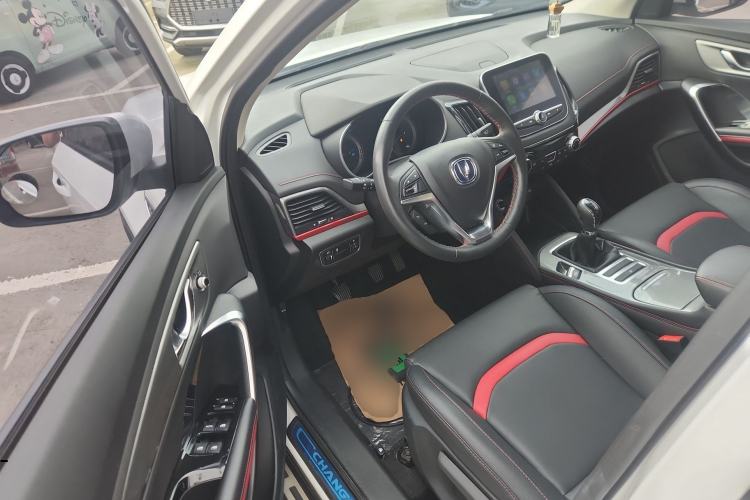 Used CHANGAN CS55 2019 1.5T Manual Colorful Model China VI Standard Driver Seat