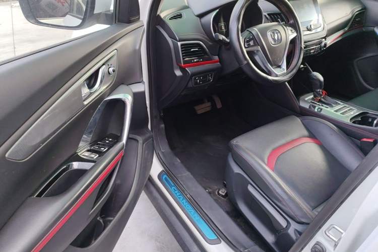 Used CHANGAN CS55 2019 1.5T Automatic Xuan Dong Model China VI Standard Driver Seat