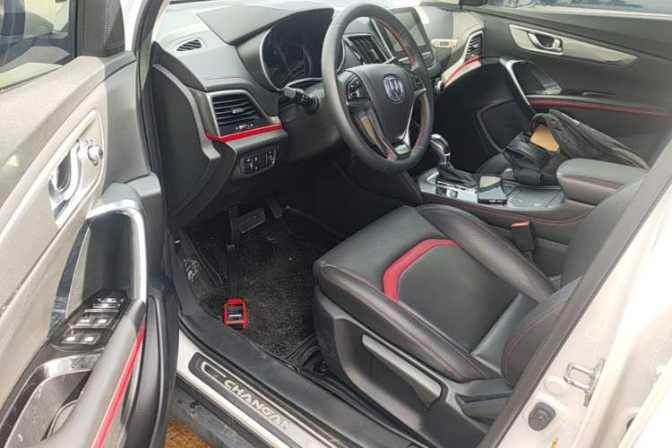 Used CHANGAN CS55 2019 1.5T Automatic Colorful Edition China VI Standard Driver Seat