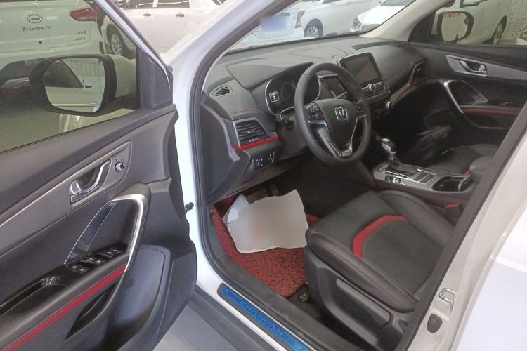 Used CHANGAN CS55 2019 1.5T Automatic Colorful Edition China VI Standard Driver Seat
