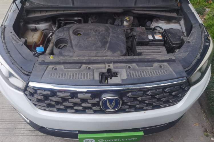 Used CHANGAN CS55 2019 1.5T Automatic Colorful Edition China VI Standard Engine Bay