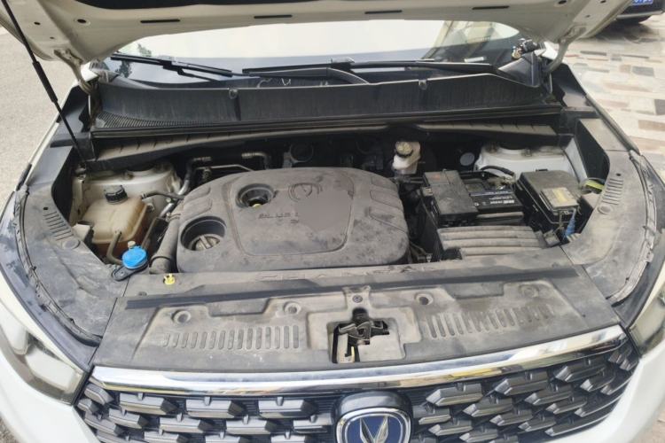 Used CHANGAN CS55 2019 1.5T Automatic Colorful Edition China VI Standard Engine Bay