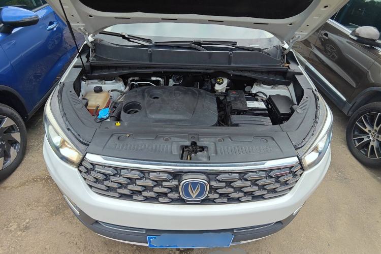 Used CHANGAN CS55 2019 1.5T Automatic Colorful Edition China VI Standard Engine Bay