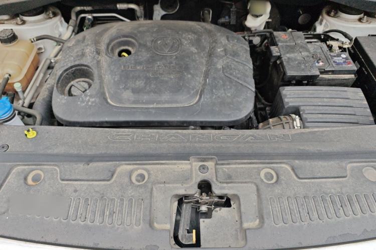 Used CHANGAN CS55 2019 1.5T Automatic Colorful Edition China VI Standard Engine Bay