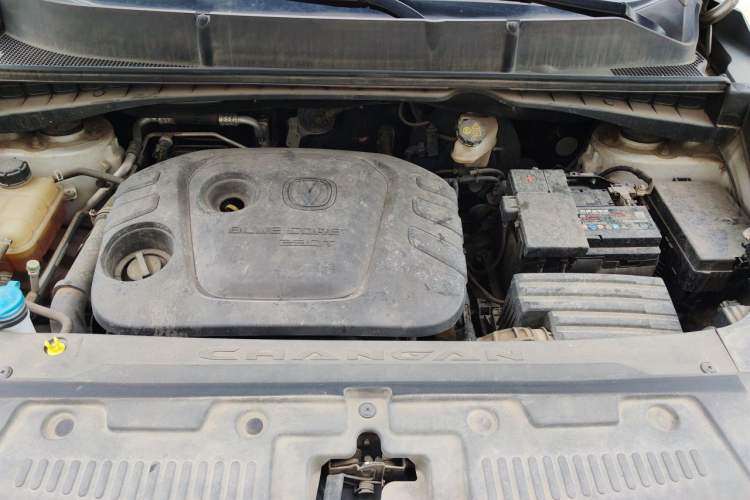 Used CHANGAN CS55 2019 1.5T Automatic Colorful Edition China VI Standard Engine Bay