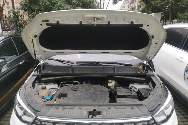 Used CHANGAN CS55 2019 1.5T Manual Xuan Dong Model China VI Standard Engine Bay
