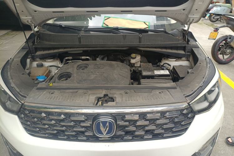 Used CHANGAN CS55 2019 1.5T Automatic Colorful Edition China VI Standard Engine Bay