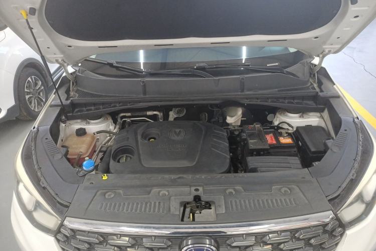 Used CHANGAN CS55 2019 1.5T Automatic Colorful Edition China VI Standard Engine Bay