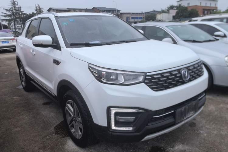 Used CHANGAN CS55 2019 1.5T Manual Colorful Model China VI Standard Exterior 1