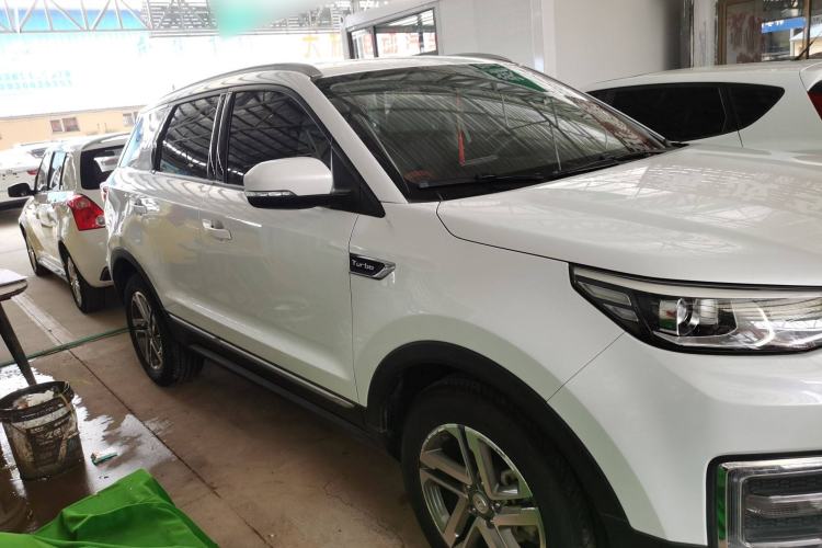 Used CHANGAN CS55 2019 1.5T Automatic Colorful Edition China VI Standard Exterior 2