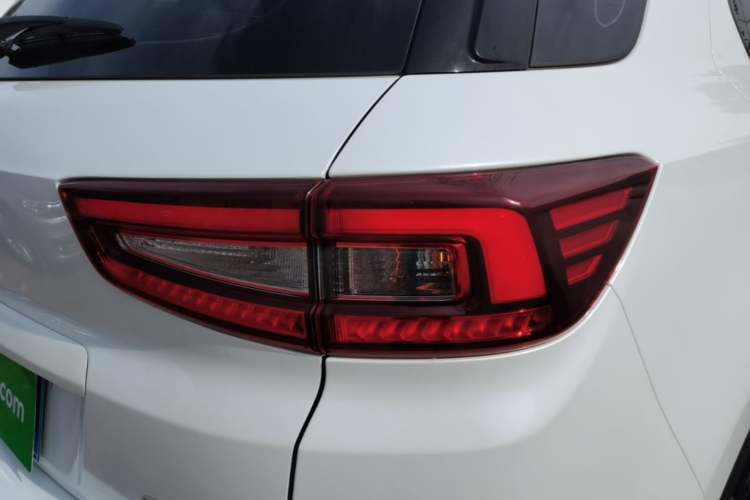 Used CHANGAN CS55 2019 1.5T Manual Colorful Model China VI Standard Exterior 3