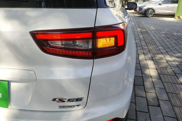Used CHANGAN CS55 2019 1.5T Automatic Colorful Edition China VI Standard Exterior 3