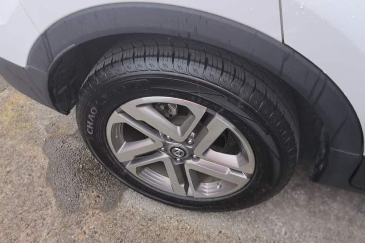 Used CHANGAN CS55 2019 1.5T Manual Colorful Model China VI Standard Exterior 5