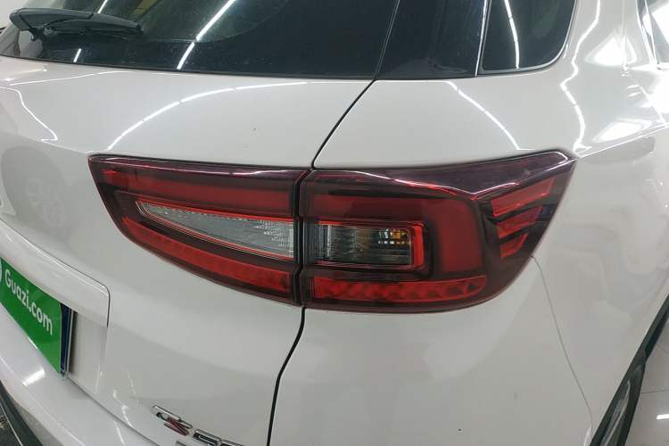 Used CHANGAN CS55 2019 1.5T Automatic Colorful Edition China VI Standard Exterior 6