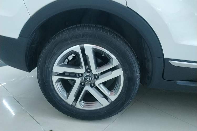 Used CHANGAN CS55 2019 1.5T Automatic Colorful Edition China VI Standard Exterior 8