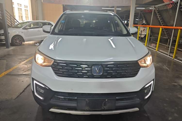 Used CHANGAN CS55 2019 1.5T Manual Colorful Model China VI Standard Front