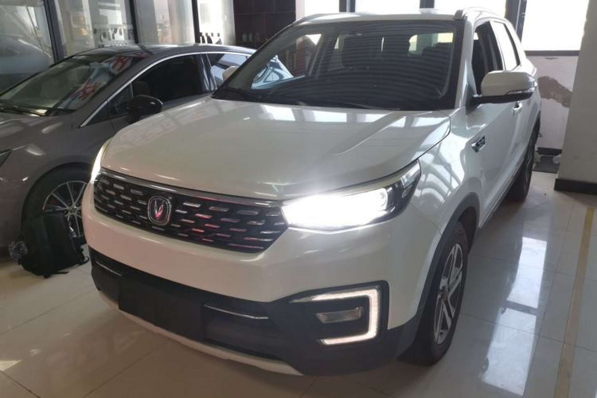 Used CHANGAN CS55 2019 1.5T Automatic Colorful Edition China VI Standard Front Left 45 Deg