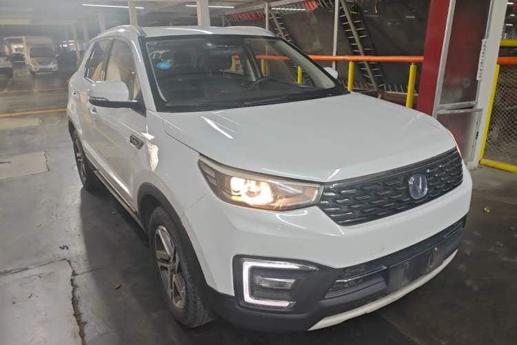Used CHANGAN CS55 2019 1.5T Manual Colorful Model China VI Standard Front Right 45 Deg