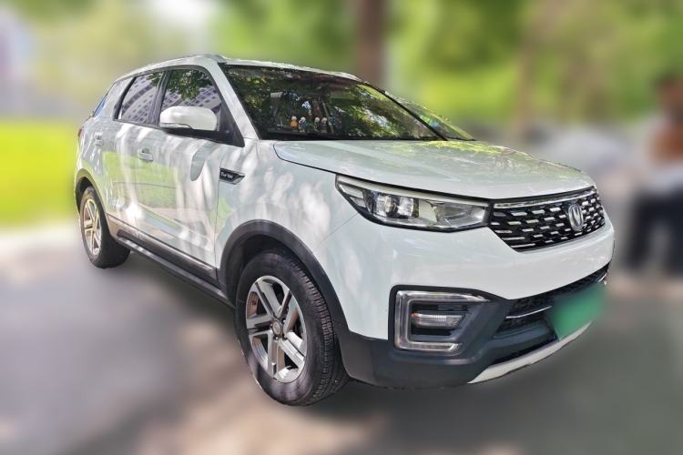 Used CHANGAN CS55 2019 1.5T Manual Colorful Model China VI Standard Front Right 45 Deg