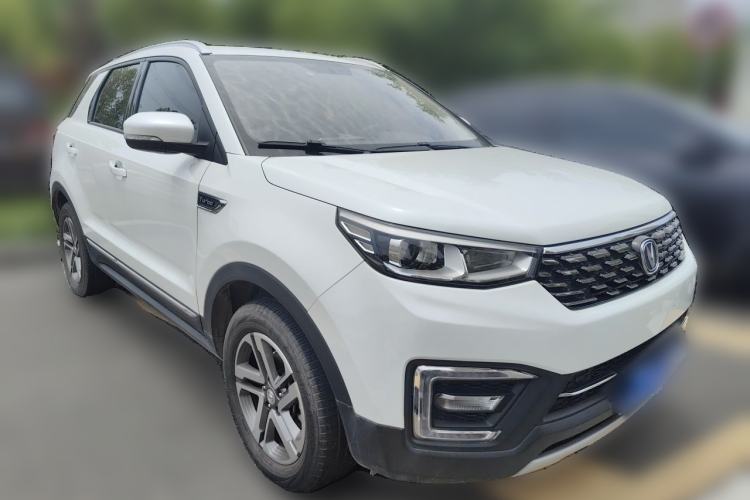Used CHANGAN CS55 2019 1.5T Manual Colorful Model China VI Standard Front Right 45 Deg