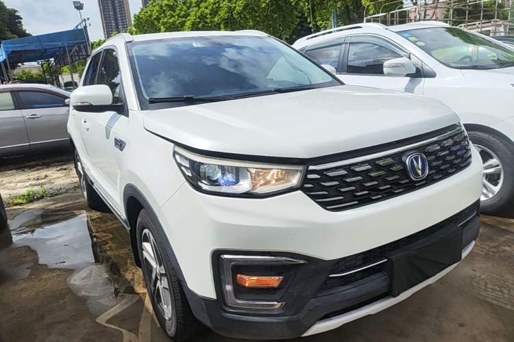 Used CHANGAN CS55 2019 1.5T Automatic Colorful Edition China VI Standard Front Right 45 Deg