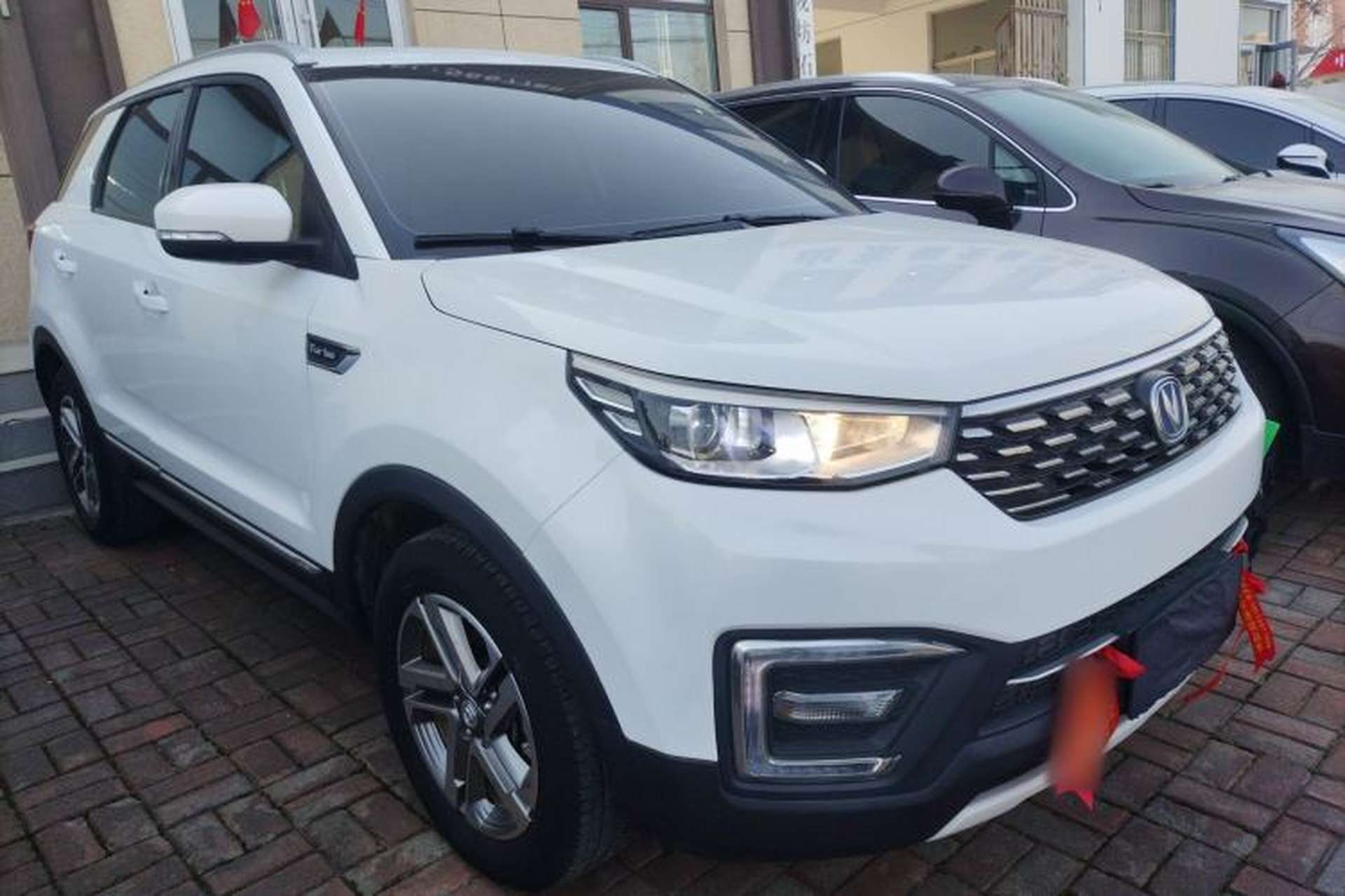Used CHANGAN CS55 2019 1.5T Manual Colorful Model China VI Standard Front Right 45 Deg