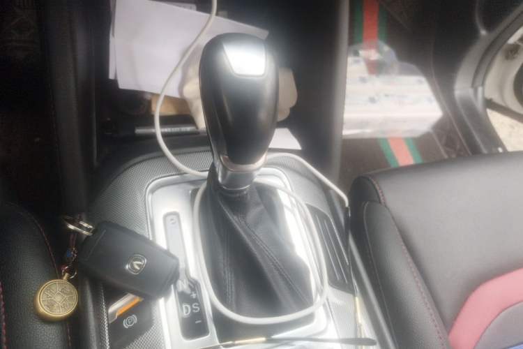 Used CHANGAN CS55 2019 1.5T Automatic Colorful Edition China VI Standard Gear Lever