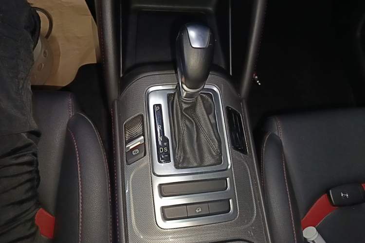 Used CHANGAN CS55 2019 1.5T Automatic Xuan Dong Model China VI Standard Gear Lever