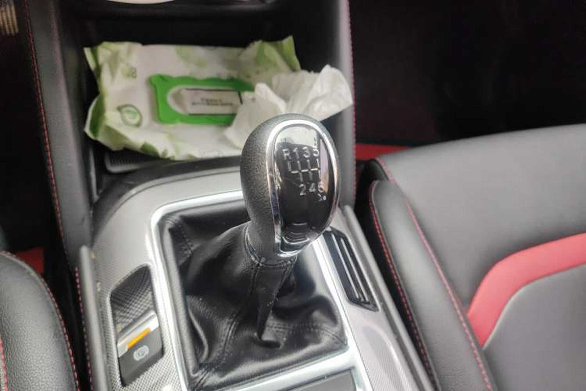 Used CHANGAN CS55 2019 1.5T Manual Colorful Model China VI Standard Gear Lever