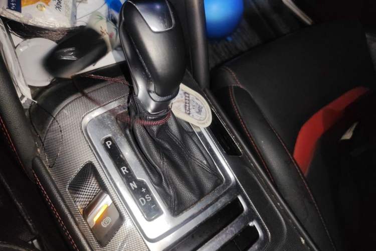 Used CHANGAN CS55 2019 1.5T Automatic Colorful Edition China VI Standard Gear Lever