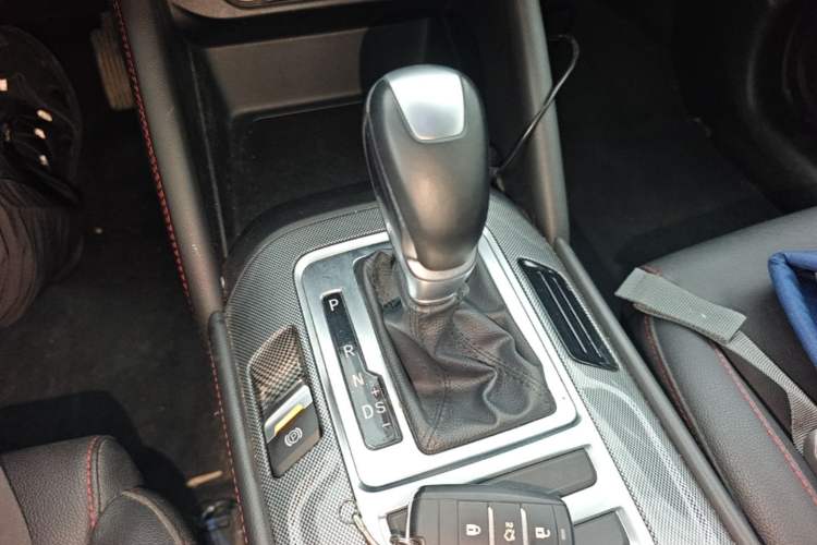 Used CHANGAN CS55 2019 1.5T Automatic Xuan Dong Model China VI Standard Gear Lever