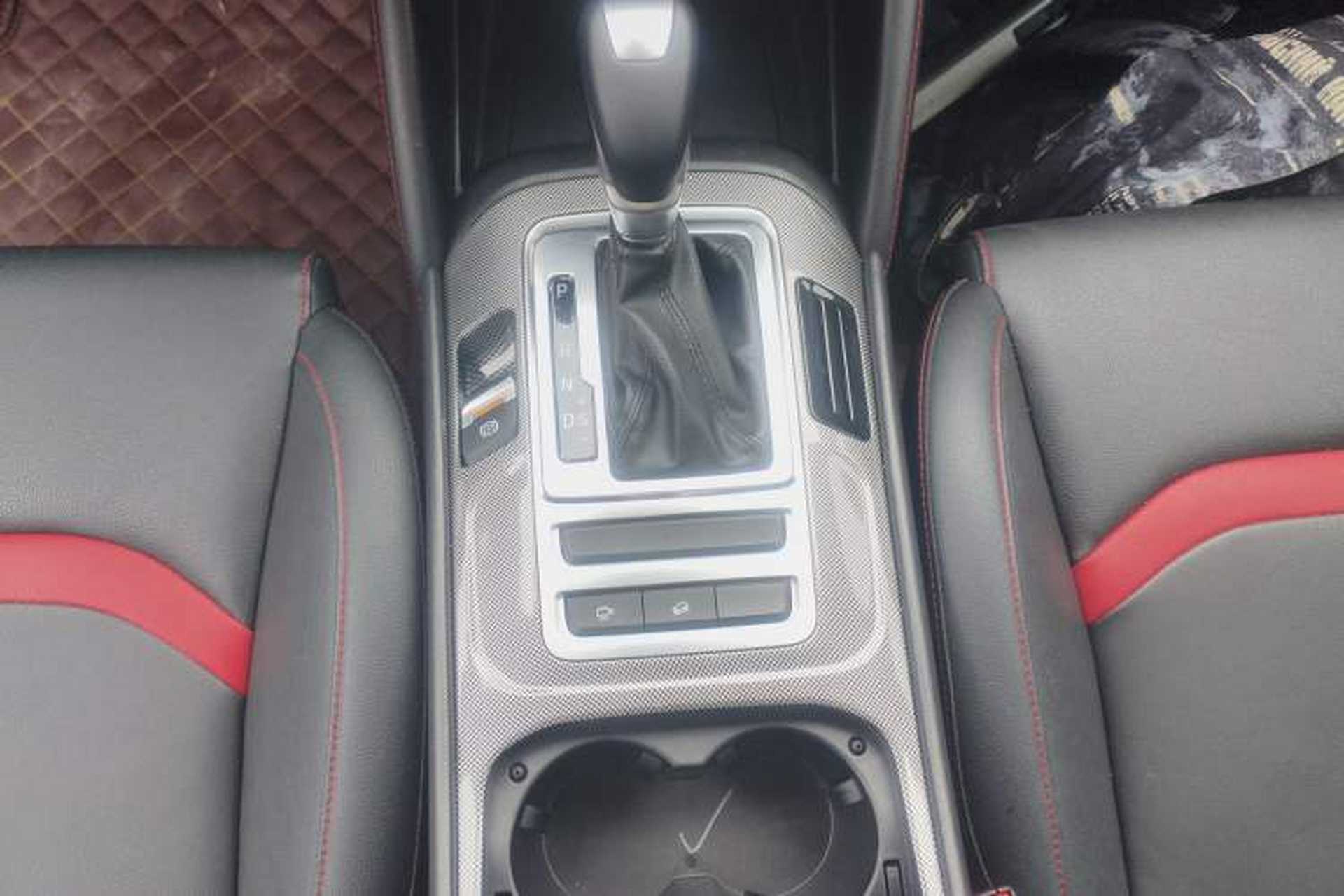 Used CHANGAN CS55 2019 1.5T Automatic Colorful Edition China VI Standard Gear Lever