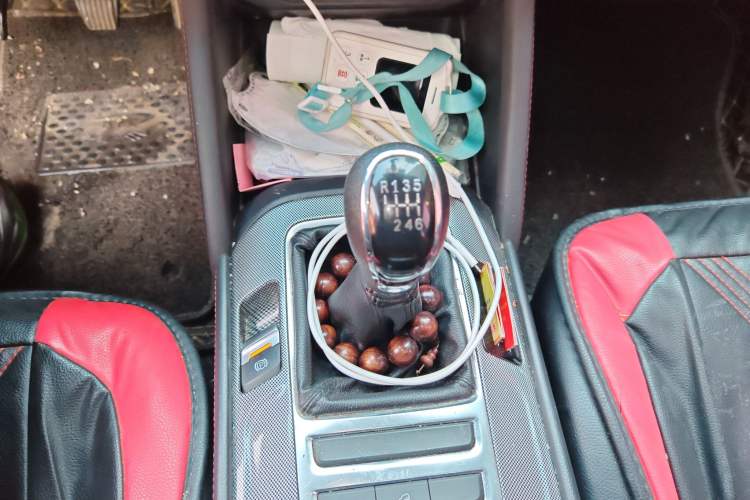 Used CHANGAN CS55 2019 1.5T Manual Colorful Model China VI Standard Gear Lever