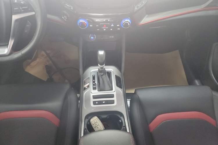 Used CHANGAN CS55 2019 1.5T Automatic Xuan Dong Model China VI Standard Gear Lever