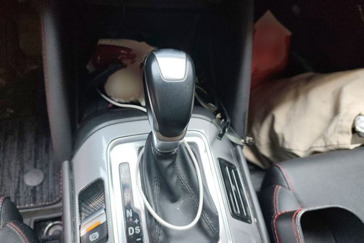 Used CHANGAN CS55 2019 1.5T Automatic Colorful Edition China VI Standard Gear Lever