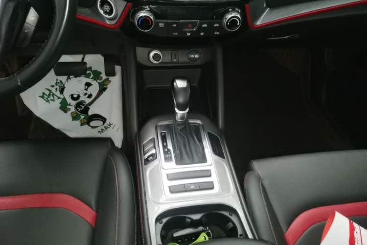 Used CHANGAN CS55 2019 1.5T Automatic Xuan Dong Model China VI Standard Gear Lever