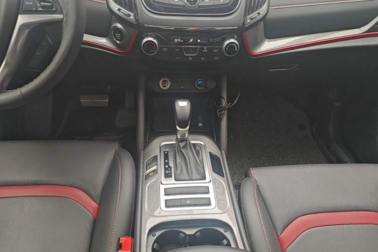 Used CHANGAN CS55 2019 1.5T Automatic Xuan Dong Model China VI Standard Gear Lever