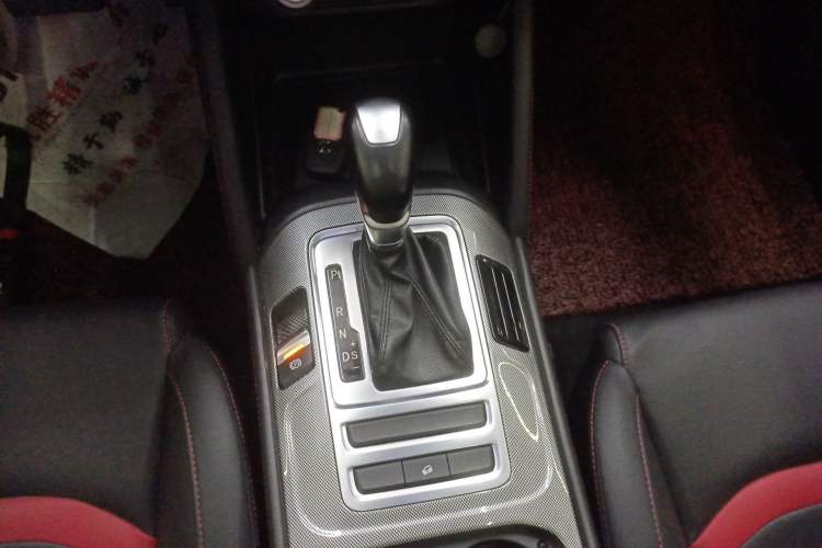 Used CHANGAN CS55 2019 1.5T Automatic Colorful Edition China VI Standard Gear Lever