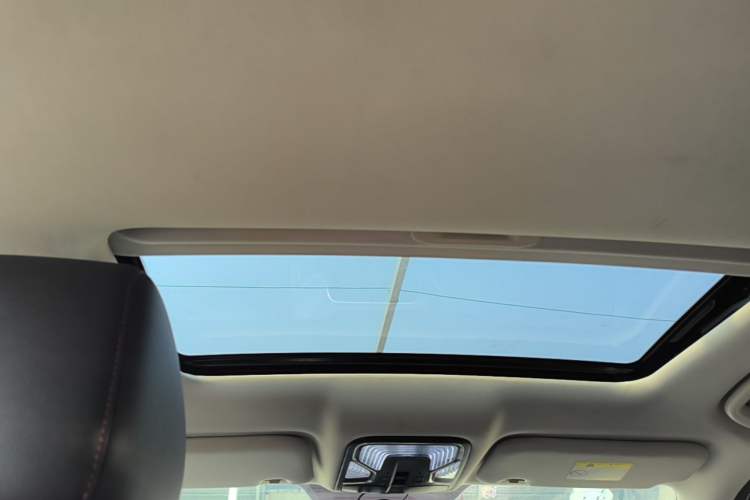 Used CHANGAN CS55 2019 1.5T Manual Colorful Model China VI Standard Headliner