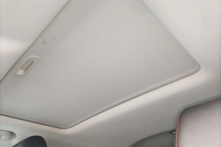 Used CHANGAN CS55 2019 1.5T Manual Colorful Model China VI Standard Headliner