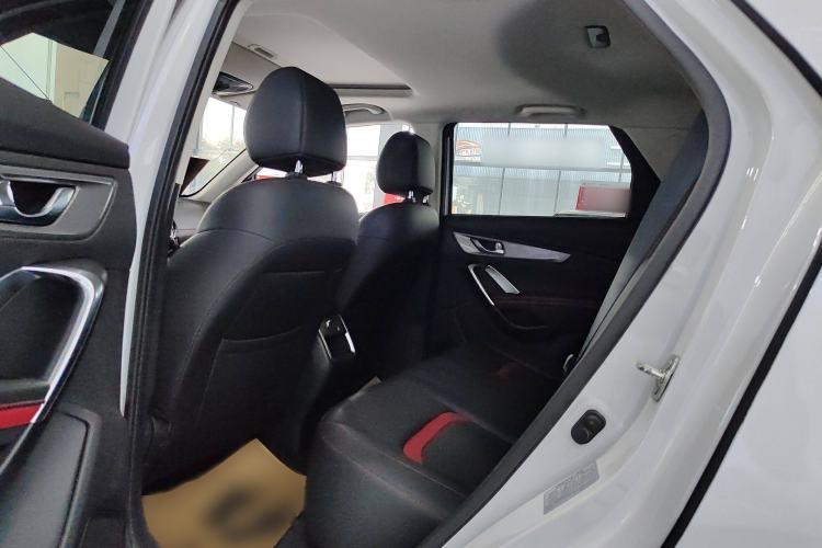 Used CHANGAN CS55 2019 1.5T Automatic Colorful Edition China VI Standard Interior 1