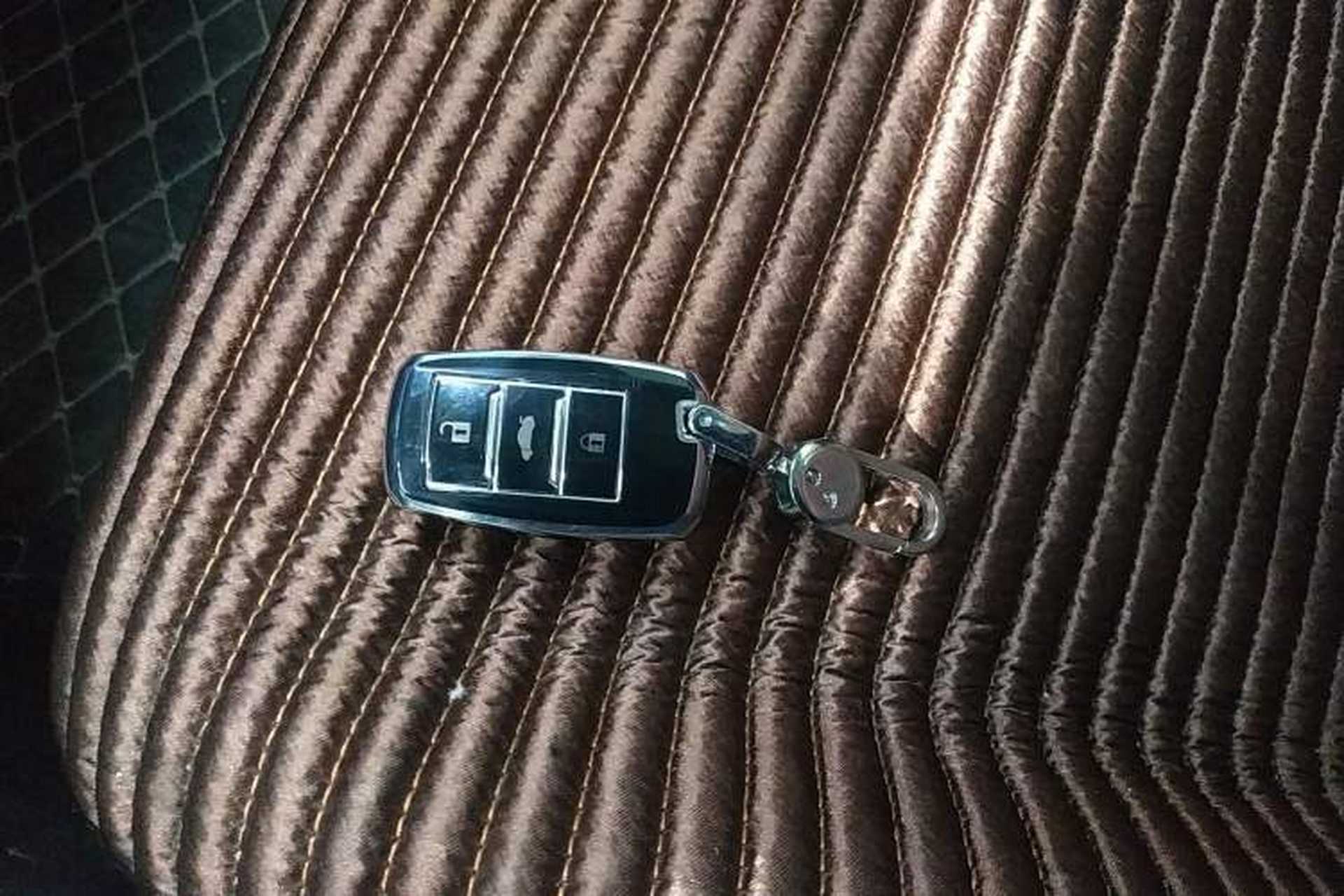 Used CHANGAN CS55 2019 1.5T Automatic Colorful Edition China VI Standard Interior 1