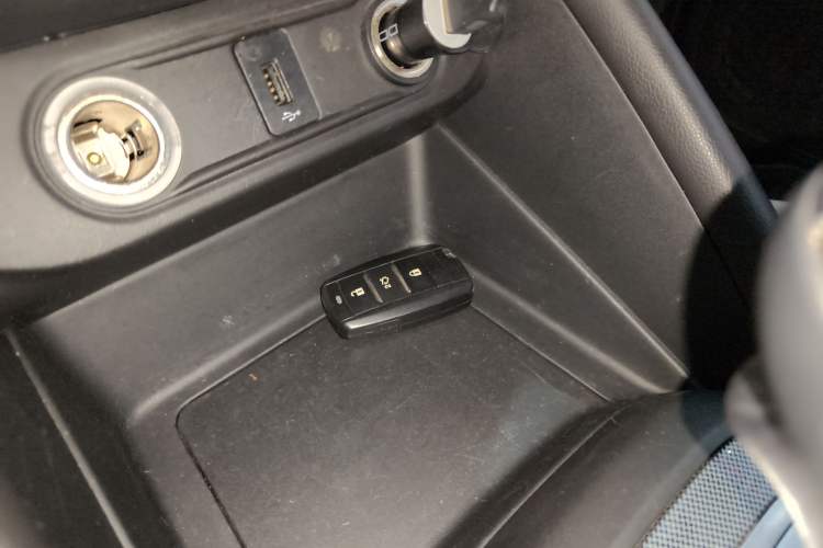 Used CHANGAN CS55 2019 1.5T Automatic Colorful Edition China VI Standard Interior 1