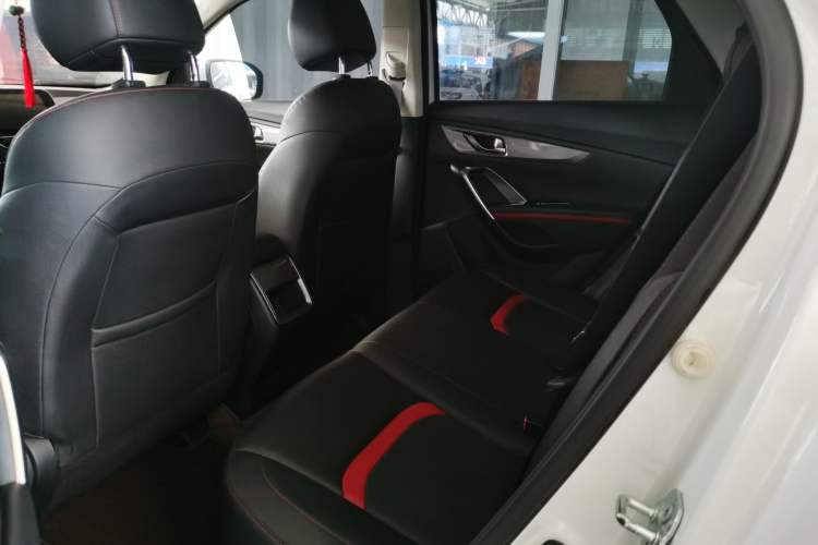 Used CHANGAN CS55 2019 1.5T Automatic Colorful Edition China VI Standard Interior 1