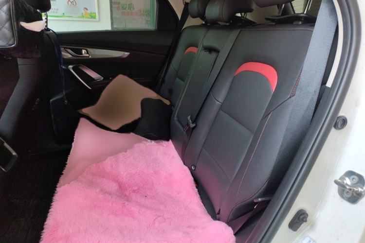 Used CHANGAN CS55 2019 1.5T Automatic Colorful Edition China VI Standard Interior 4