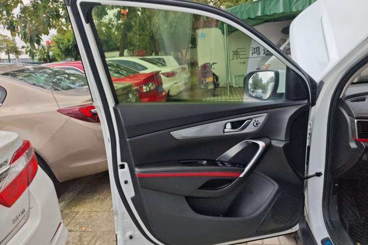 Used CHANGAN CS55 2019 1.5T Automatic Xuan Dong Model China VI Standard Left Front Door Interior