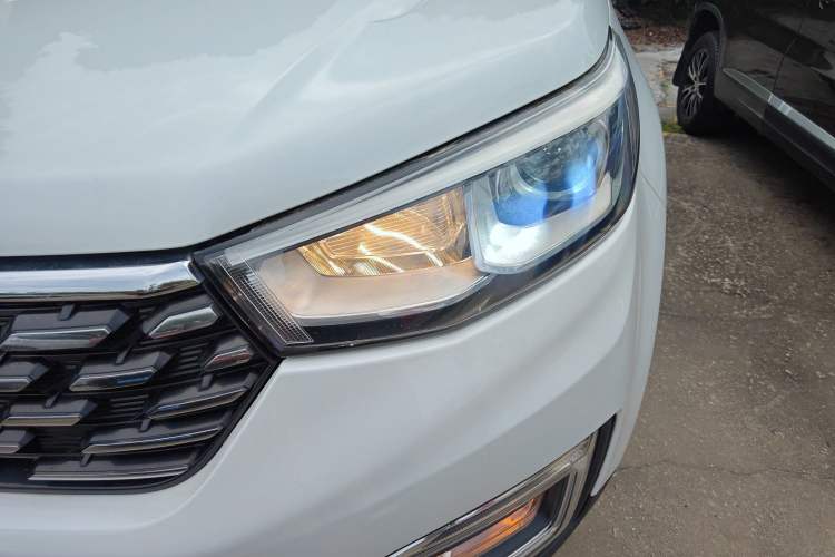 Used CHANGAN CS55 2019 1.5T Automatic Colorful Edition China VI Standard Left Front Headlight