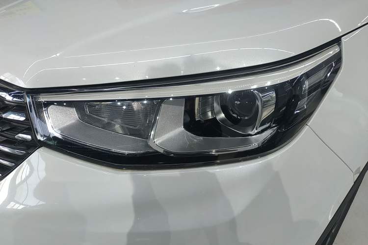 Used CHANGAN CS55 2019 1.5T Automatic Colorful Edition China VI Standard Left Front Headlight