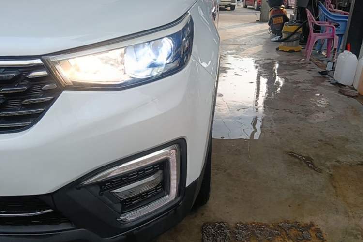 Used CHANGAN CS55 2019 1.5T Automatic Colorful Edition China VI Standard Left Front Headlight