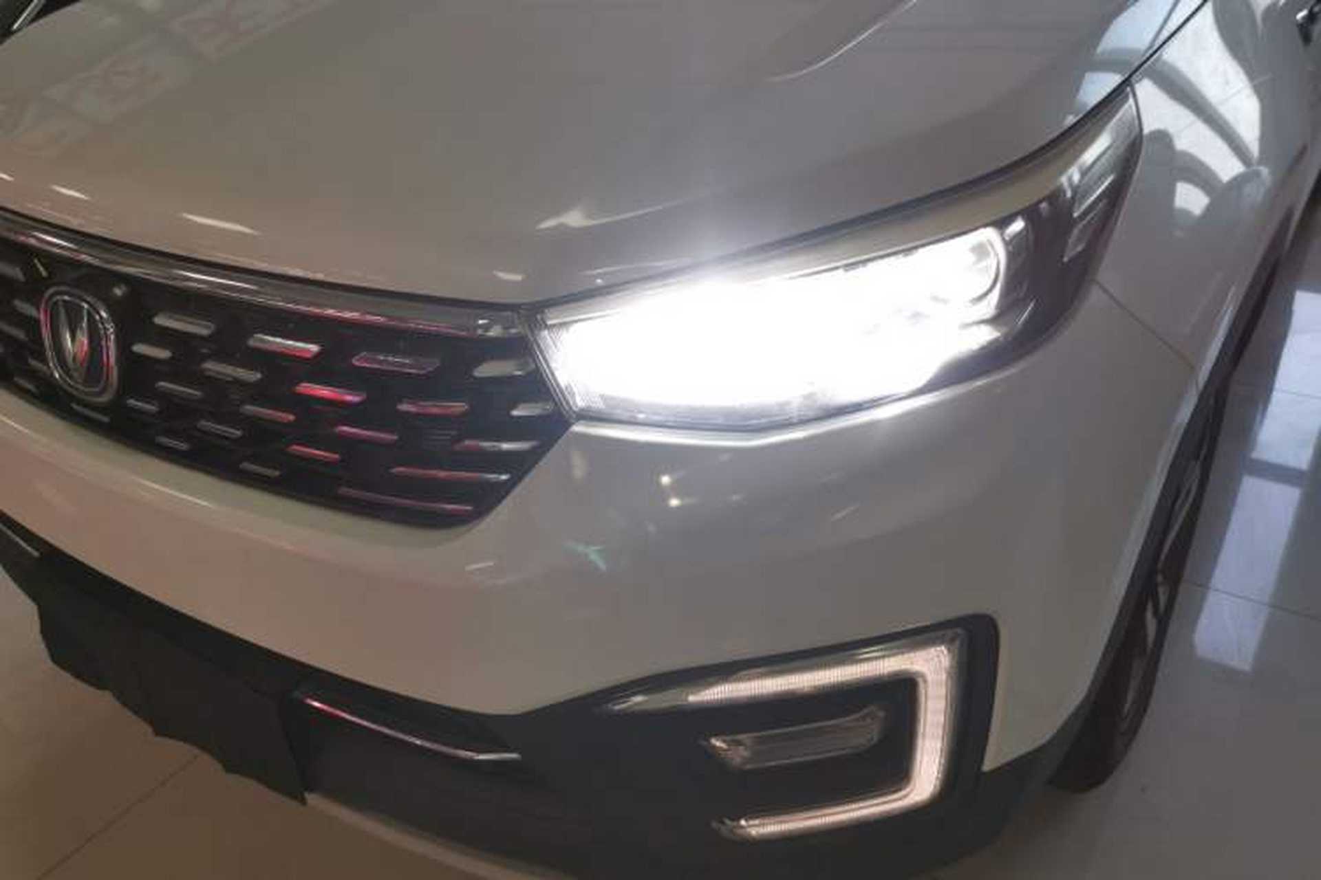 Used CHANGAN CS55 2019 1.5T Automatic Colorful Edition China VI Standard Left Front Headlight
